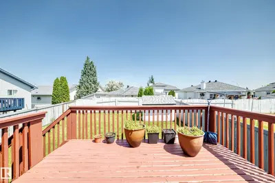 Photo 2 of 16227 64 ST NW