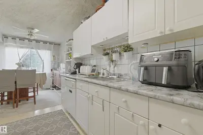 Interior photo 2 of 7115-7121 80 AV NW