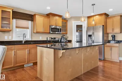 Interior photo 3 of 37 CRANSTON PL