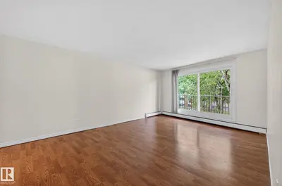 Interior photo 2 of #305 10335 117 ST NW