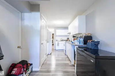 Interior photo 4 of 10727/10729 64 AV NW