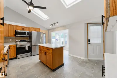 Interior photo 4 of 3 BENTON ST
