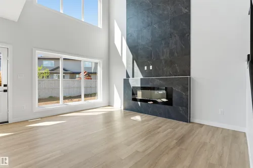 8727 181 AV NW, Edmonton - $574,900