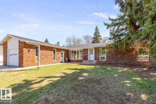 9 YEW CO, Sherwood Park - $509,000