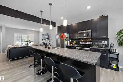 Interior photo 3 of 15927 13 AV SW