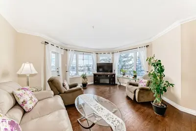 Interior photo 3 of #304 17150 94A AV NW