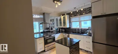 Interior photo 3 of 6704 93 ST NW