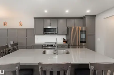 Interior photo 2 of 998 STILLWATER BV NW