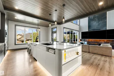 Interior photo 2 of 4376 MCCLUNG CR NW