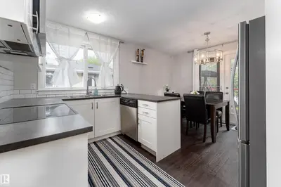 Interior photo 3 of 11227 40 AV NW