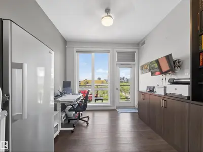 Interior photo 3 of #403 11710 87 AV NW