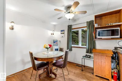 Interior photo 4 of #206 53222 range road 272