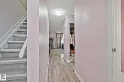 Interior photo 4 of 41 AKINSDALE