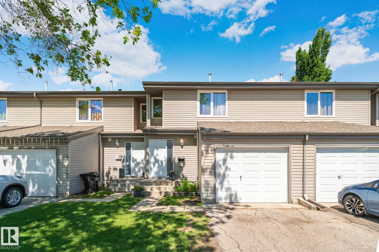 41 AKINSDALE, St. Albert - 3 bedroom Townhouse for sale