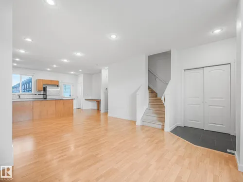 16915 82 ST NW, Edmonton - $279,900