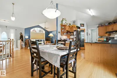 Interior photo 2 of 11604 15 AV NW