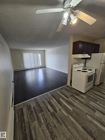 Interior photo 2 of #401 10615 110 Street NW