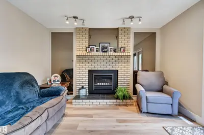 Interior photo 4 of 13 DANBRIDGE PL