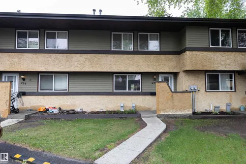227 Woodbridge WY, Sherwood Park - $234,900