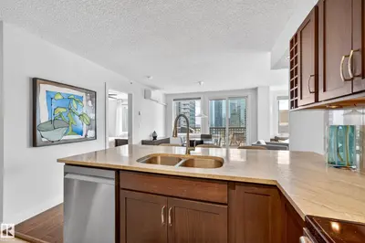 Interior photo 2 of #1701 10180 104 ST NW