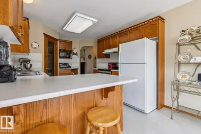 Interior photo 3 of 5131 152A AV NW