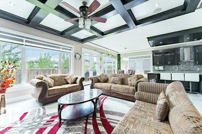 Interior photo 2 of 5106 Rue Eaglemont ST
