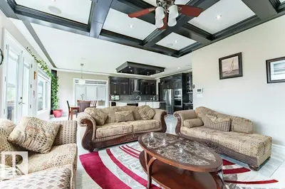 Interior photo 3 of 5106 Rue Eaglemont ST