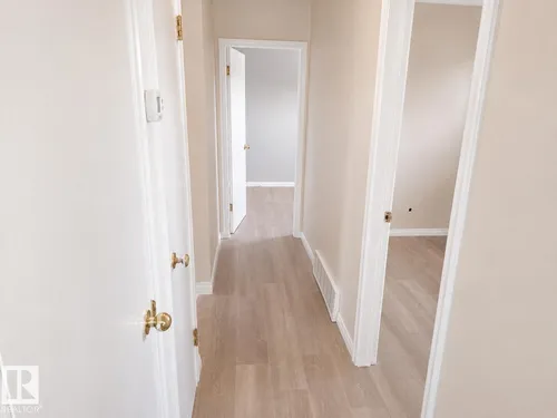 8712 162 ST NW, Edmonton - $429,900