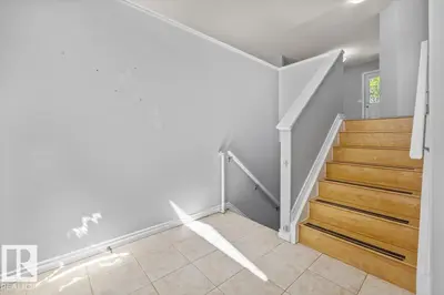 Interior photo 1 of 5222 48 AV