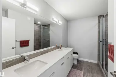 Interior photo 4 of #33 1729 KEENE CR SW