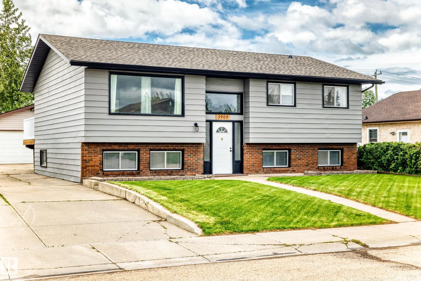 3909 39 AV, Leduc - 4 bedroom Detached Single Family for sale