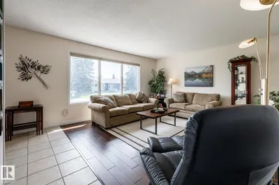 Interior photo 3 of 4040 77 ST NW