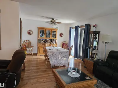 Interior photo 2 of 4732 46 ST