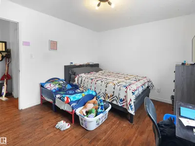 Interior photo 4 of #204 9116 106 AV NW