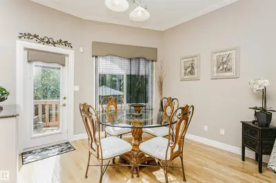Interior photo 3 of 116 DARLINGTON CR NW