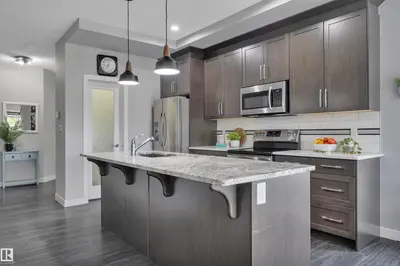 Interior photo 4 of 98 SANDALWOOD PL