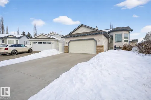 3947 52 ST, Gibbons - $469,900