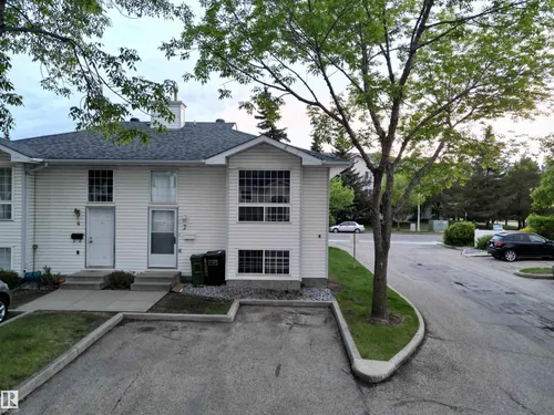 #2 3311 58 ST NW, Edmonton - $250,000
