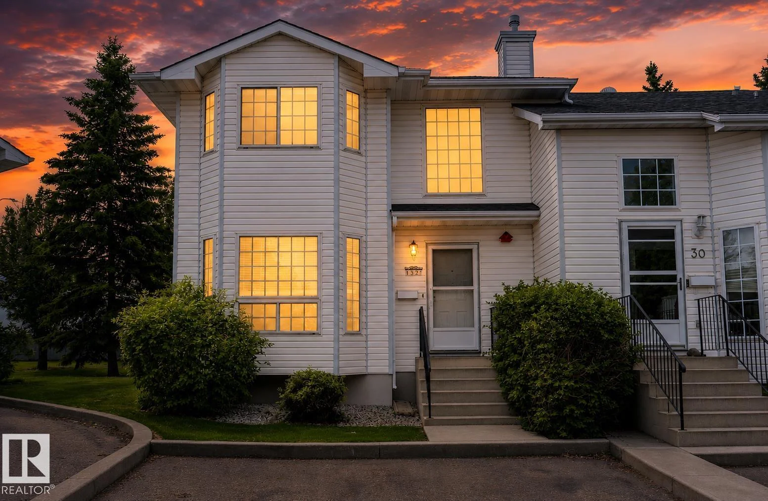 #32 3311 58 ST NW, Edmonton - 3 bedroom Townhouse for sale