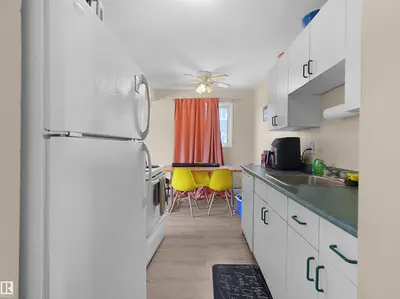 Interior photo 4 of #304 9120 106 AV NW