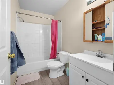 Interior photo 2 of #304 9120 106 AV NW