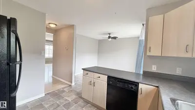 Interior photo 3 of #9 225 BLACKBURN DR E SW