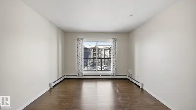 Interior photo 3 of 