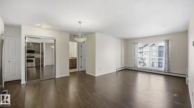 Interior photo 2 of 