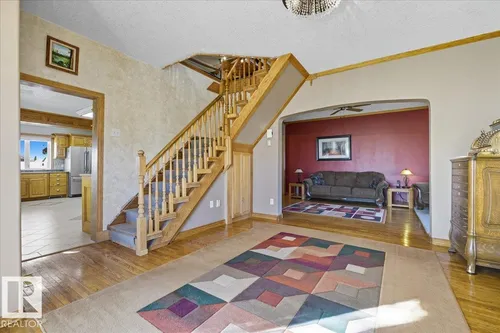5001 42 AV, Wetaskiwin - $334,900
