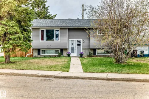3802 52 ST, Wetaskiwin - $289,900