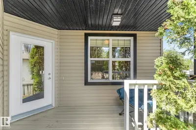 Interior photo 1 of 488 MACEWAN RD SW