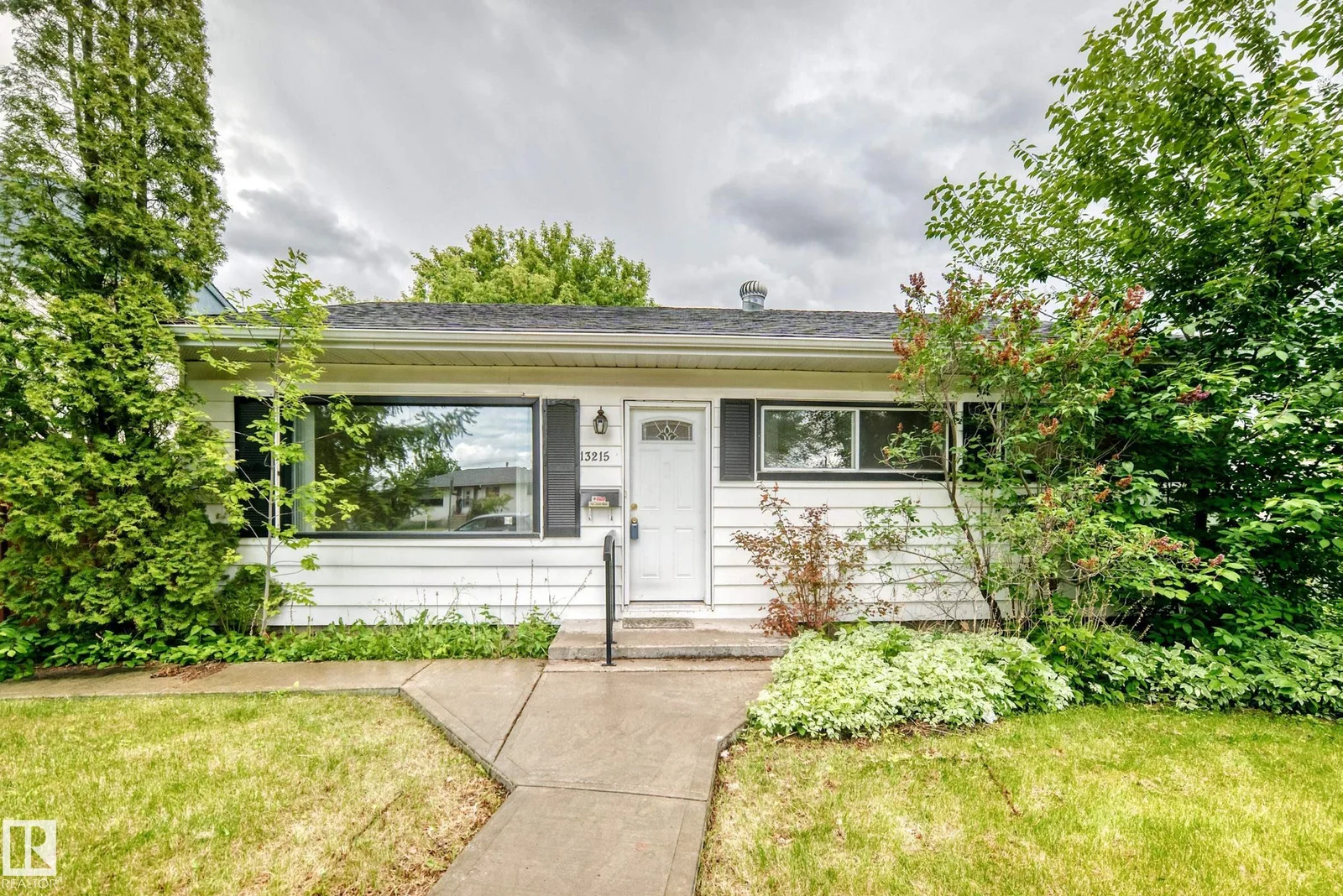 13215 132 AV NW, Edmonton - 3 bedroom Detached Single Family for sale