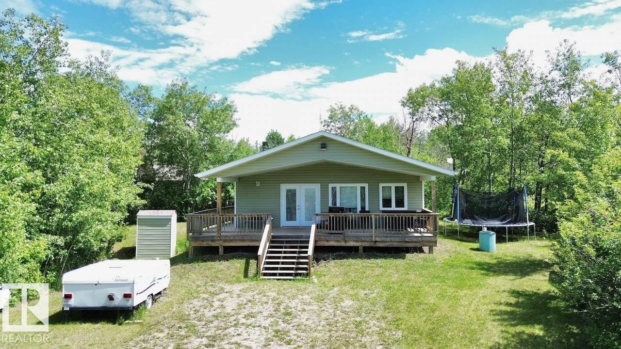 4 Kaylee Crescent WHITE SANDS, Rural Stettler County - 3 bedroom Detached Single Family for sale