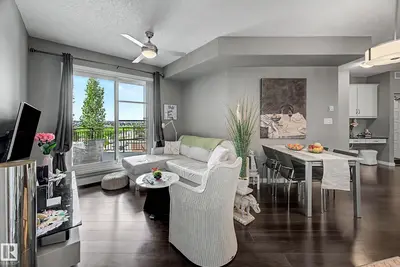 Interior photo 3 of #410 1004 ROSENTHAL BV NW